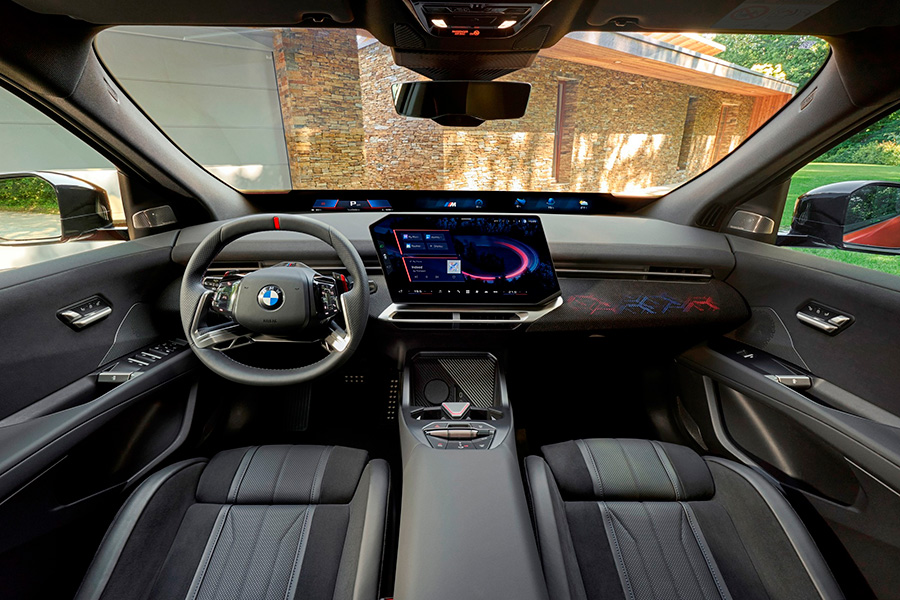BMW iX4