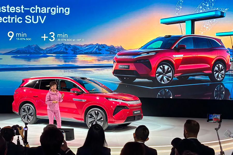 BYD Atto 8: флагманский Tang L для Европы и 5 минут на зарядку