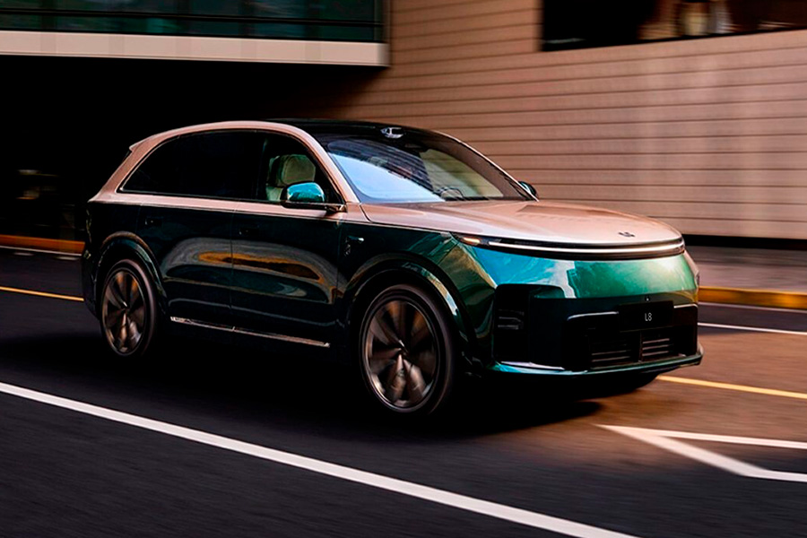 В Беларуси начали продавать новый гибридный кроссовер Li Auto L8